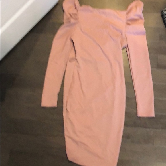 Fitted pink party dress - Picture 2 of 2